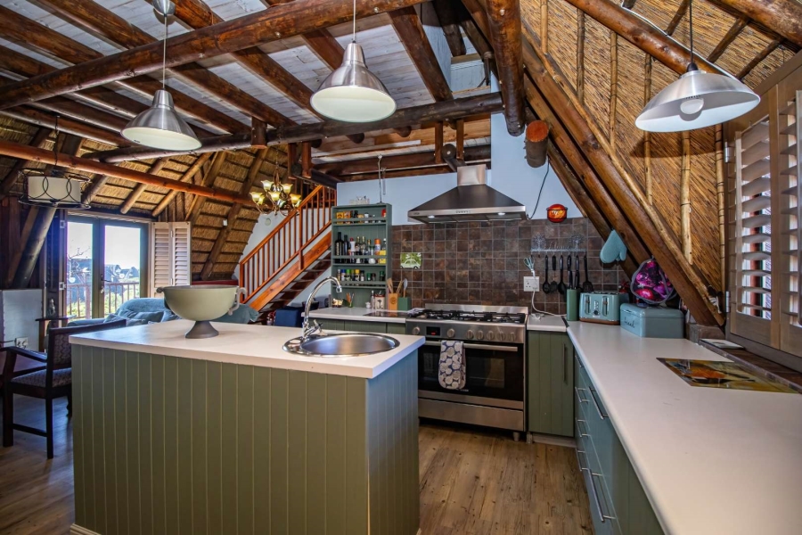 5 Bedroom Property for Sale in Stilbaai Wes Western Cape